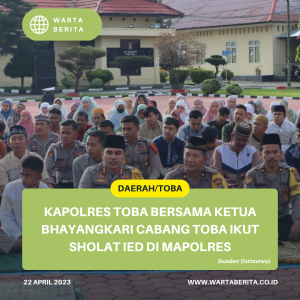 Kapolres Toba Bersama Ketua Bhayangkari Cabang Toba Ikut Sholat IED Di Mapolres