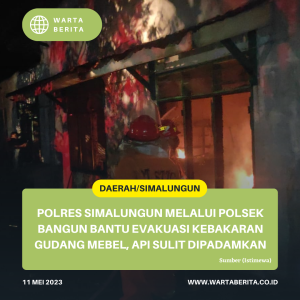 Polres Simalungun Melalui Polsek Bangun Bantu Evakuasi Kebakaran Gudang Mebel, Api Sulit Dipadamkan