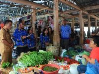 Pemkab Samosir Pantau Harga di Pasar Nainggolan