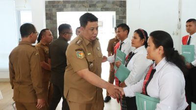 Bupati Samosir Serahkan SK P3K Tahap II, Tekankan Inovasi dan Kreatifitas