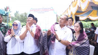 Bupati Dairi Resmikan Peletakan Batu Pertama SMPN 4 Sidikalang