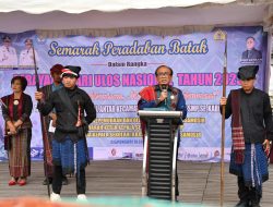 Merayakan Warisan, Menyatukan Generasi — Pemkab Samosir Gelar Perayaan Hari Ulos Nasional