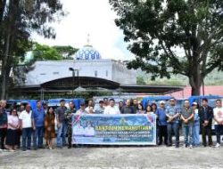 Bupati Samosir Lepas Lima Mobil Bantuan untuk Korban Banjir dan Longsor Tapteng–Sibolga