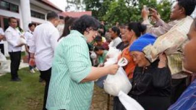 Presiden Prabowo Salurkan Bantuan Beras untuk Warga Pagindar