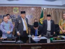 Bupati Dairi Siap Pasang Badan Dukung Penangguhan 11 Warga Parbuluan VI