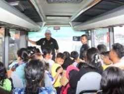 Pengungsi Parbuluan VI Akhirnya Dipulangkan Setelah Sepekan di GOR Sidikalang