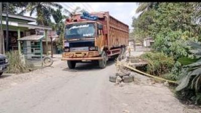 Dua Tahun Terbengkalai, Jalan Asahan–Simalungun Terancam Putus