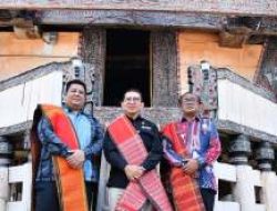 Menteri Kebudayaan Tinjau Warisan Batak di Samosir