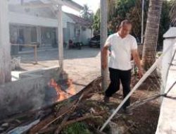 Camat Meranti Pimpin Kerja Bakti Bersama Pegawai Kecamatan