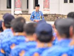 Bupati Oloan Nababan Tekankan Disiplin ASN dalam HKN