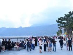 H+2 Lebaran, Wisata Samosir Diserbu Pengunjung