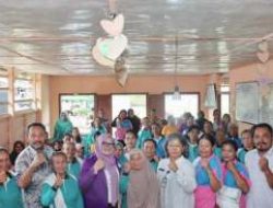 Tim Pembina Posyandu Dairi Tinjau Layanan dan Salurkan Bantuan Sarana di Bongkaras
