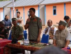 Kepala BNPB Tinjau Huntara di Taput, Apresiasi Penanganan Pascabencana