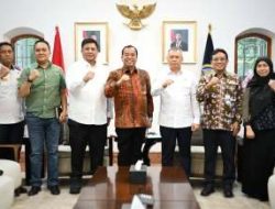 Bupati Vandiko Gultom Usul Jalur Penyeberangan Samosir–Tongging ke Menhub