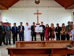 Hibah Rp50 Juta Disalurkan untuk Gereja Santo Petrus Pollung