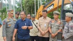 Pemprovsu Tertibkan PETI di Kotanopan, Alat Berat Disita