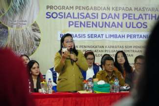 Manfaatkan Limbah Pertanian, Pemkab Taput Kembangkan ECO-Ulos untuk Tingkatkan Kesejahteraan Penenun