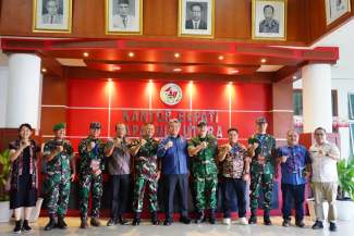 Pemkab Tapanuli Utara Terima Kunjungan Tim Peneliti Seskoad, Tegaskan Sinergi Strategis dengan TNI dalam Penanganan Bencana dan Pembangunan
