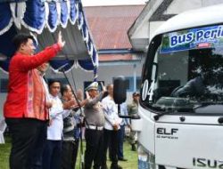 Enam Bus Sekolah Gratis Hadir di Samosir, Pelajar Nainggolan dan Onan Runggu Terlayani
